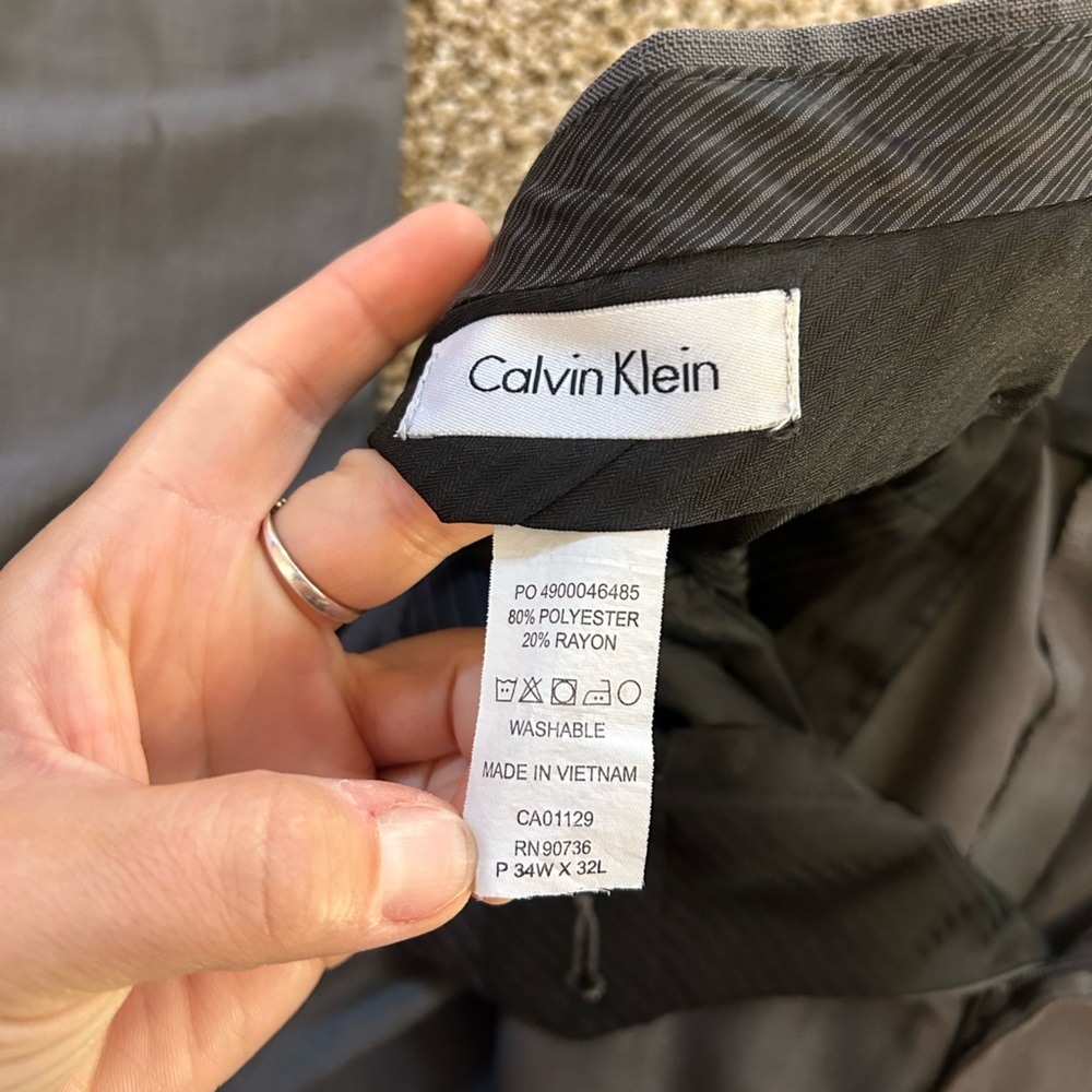 Calvin Klein Men’s Slim Fit Performance Dress Pants Gray 34x32​ - Picture 5 of 5